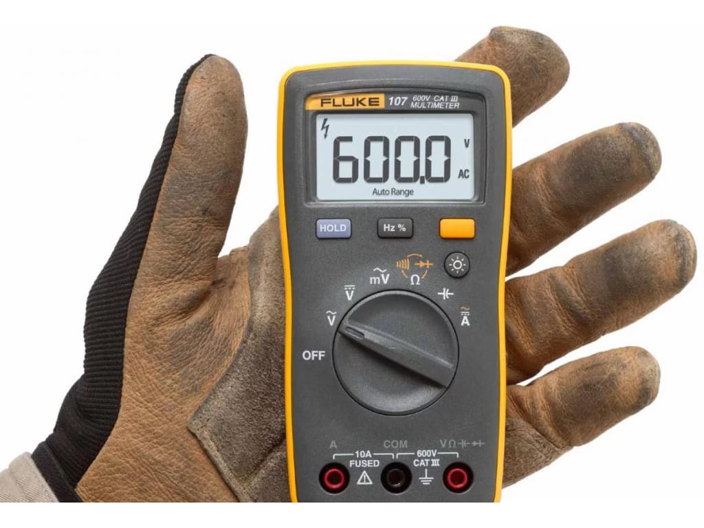 Fluke 107 Palm-Sized Multimeter, 600V